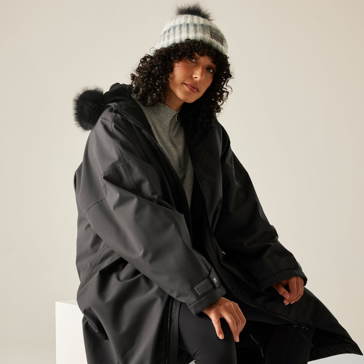 Regatta Adults Pro Fur Lined Waterproof Dry Changing Robe
