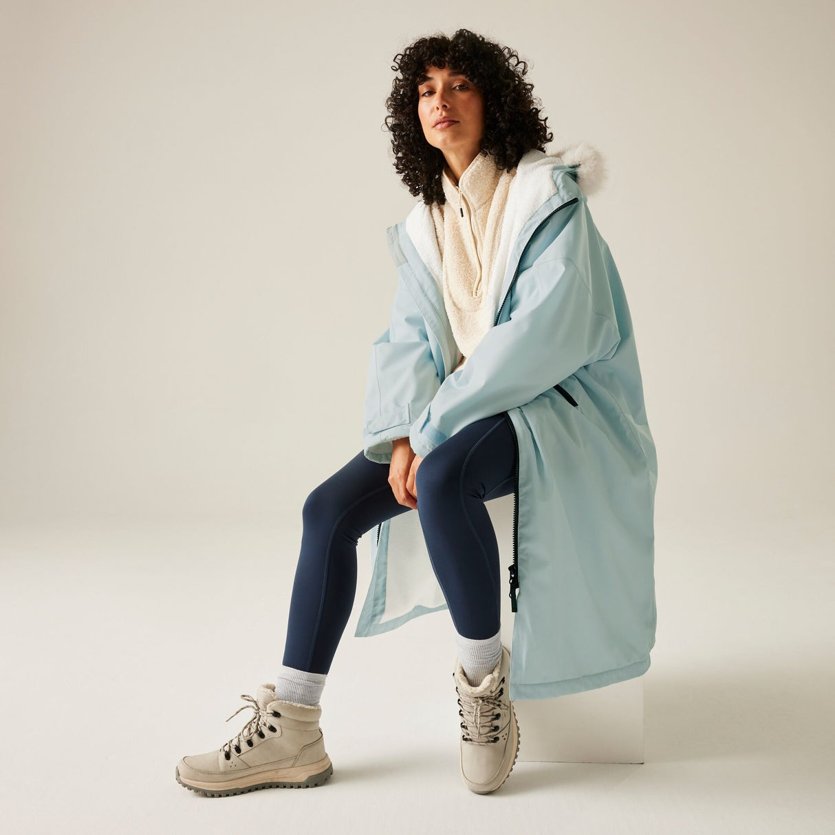Regatta Adults Pro Fur Lined Waterproof Dry Changing Robe