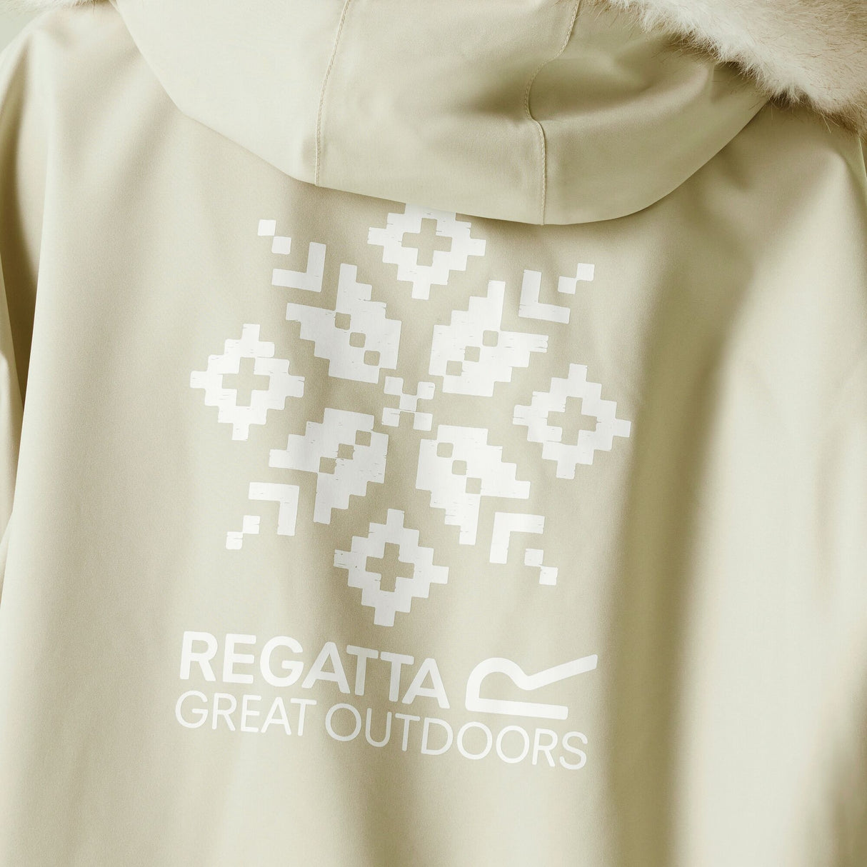 Regatta Adults Pro Fur Lined Waterproof Dry Changing Robe